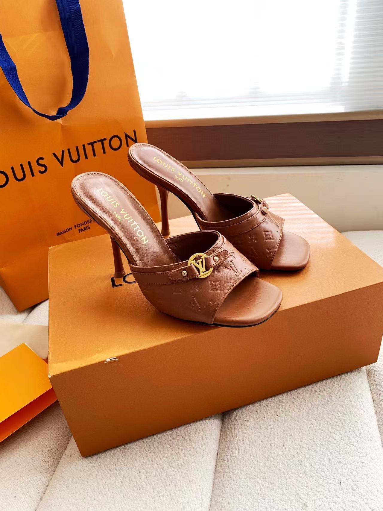 LVの高品質牛革プリントハイヒール【50％割引+送料無料】