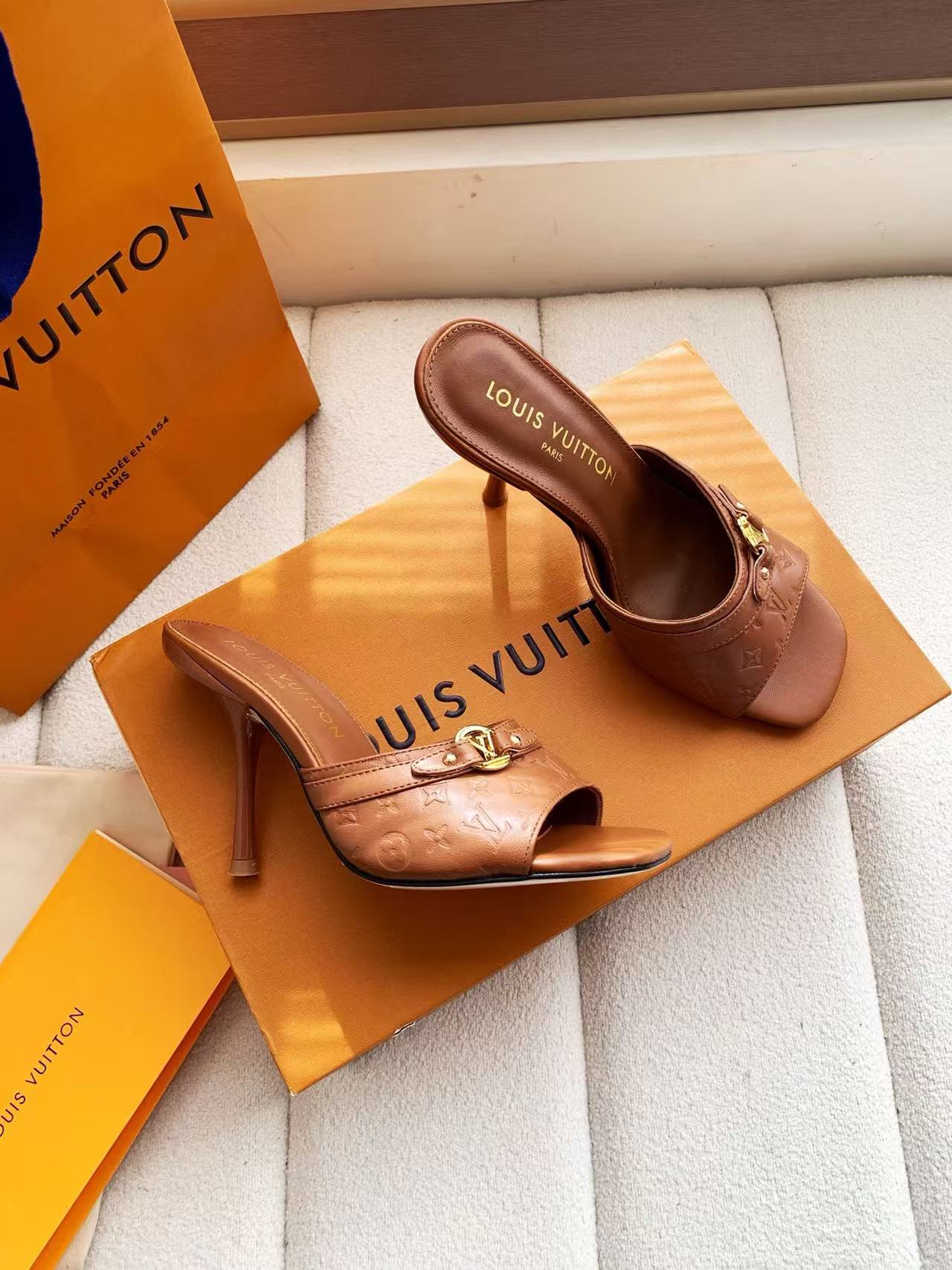 LVの高品質牛革プリントハイヒール【50％割引+送料無料】