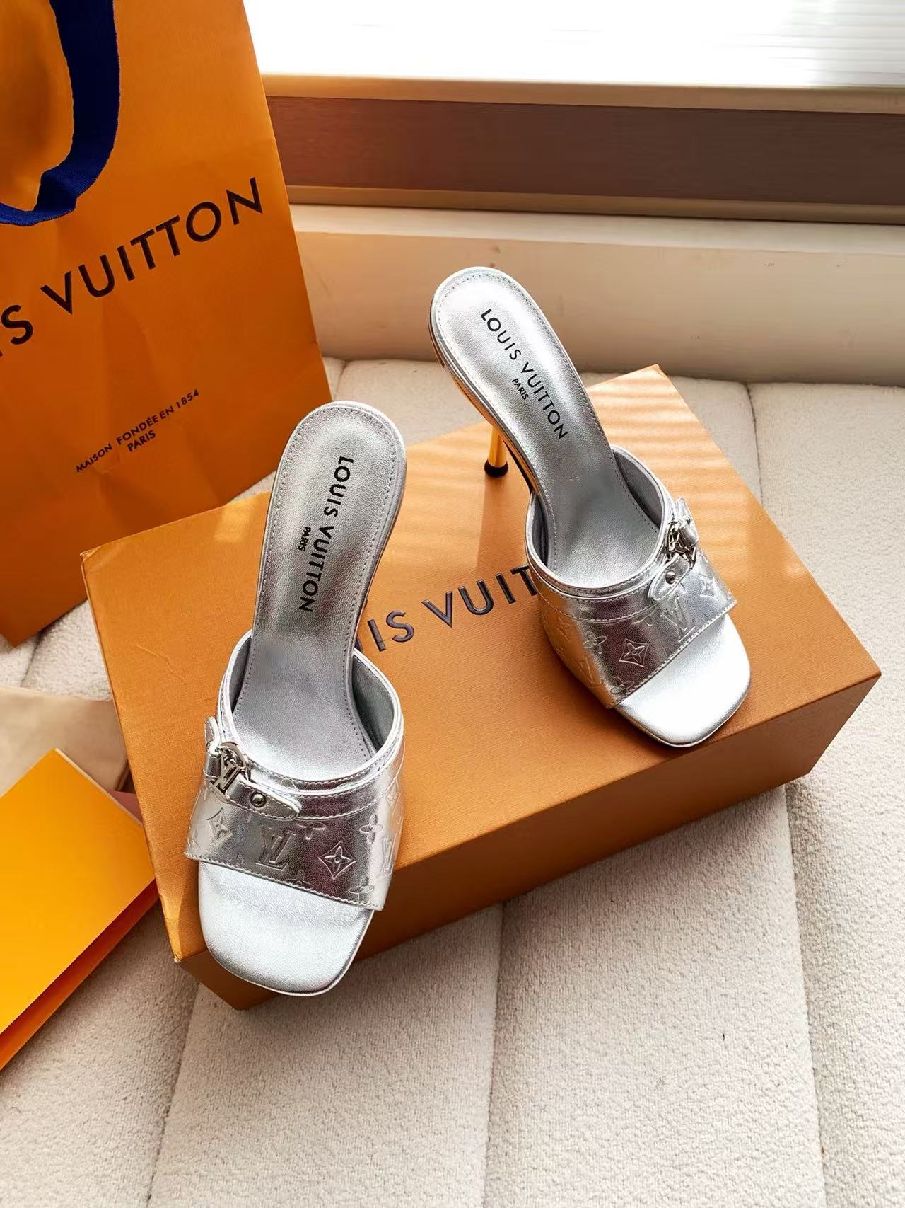 LVの高品質牛革プリントハイヒール【50％割引+送料無料】