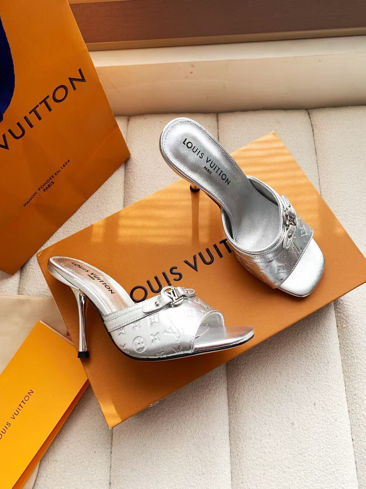 LVの高品質牛革プリントハイヒール【50％割引+送料無料】