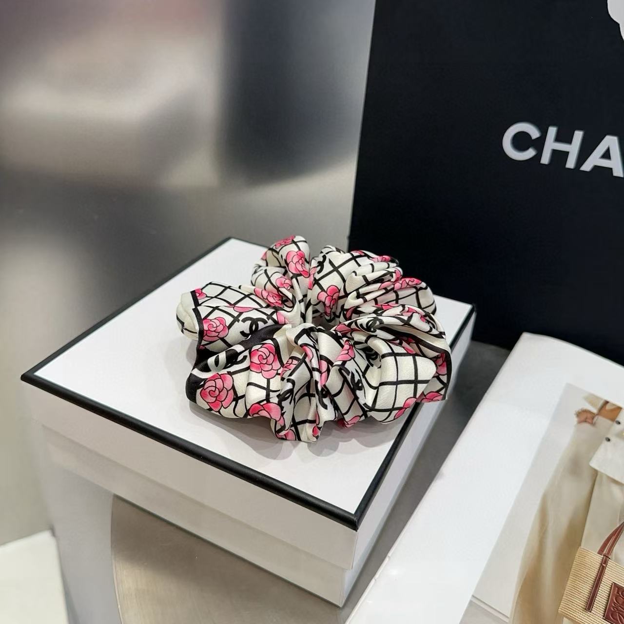 CHANE1 プリントヘアタイ【50％割引+送料無料】