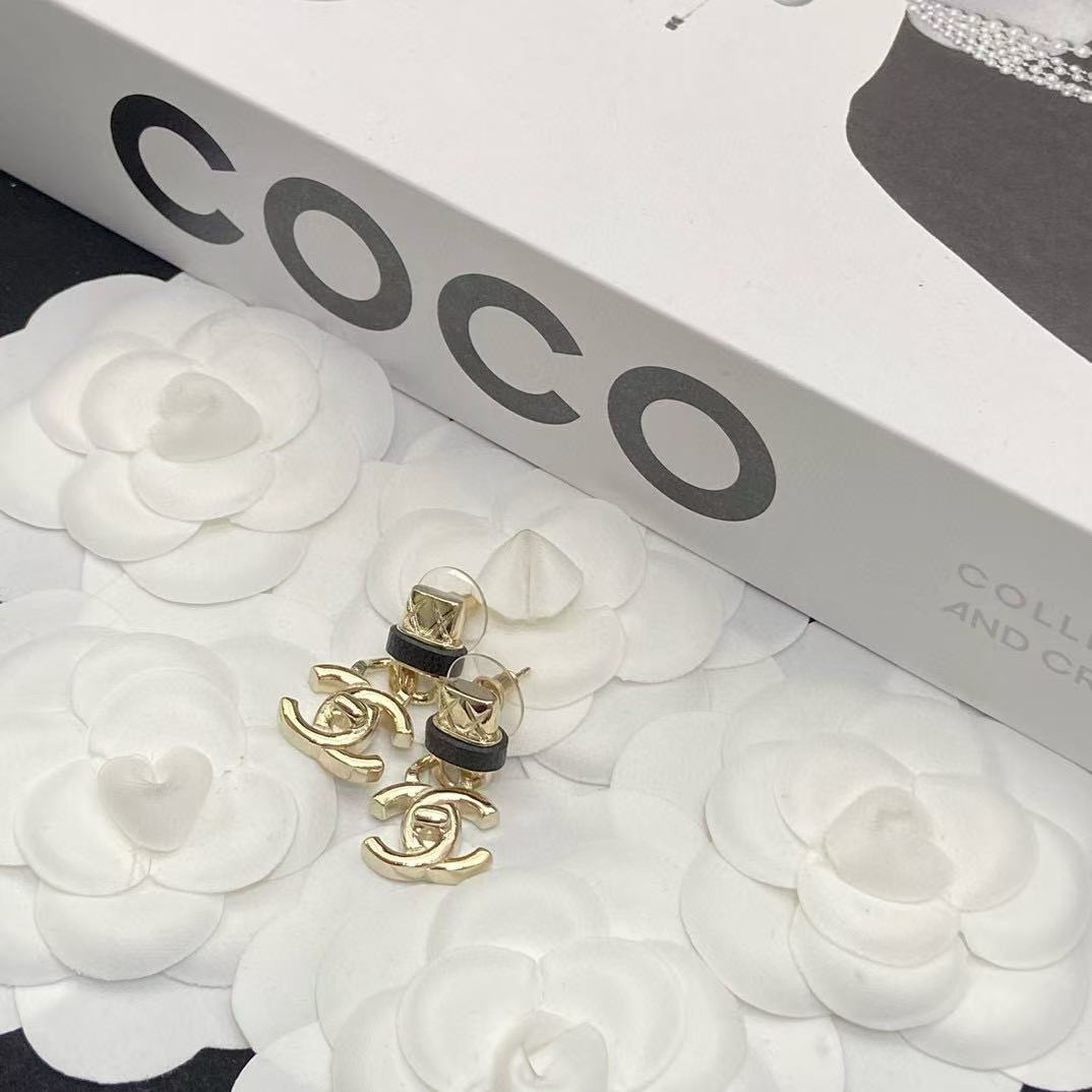 CHANE1 ダブルC クラシックチェック イヤリング【50％割引+送料無料】