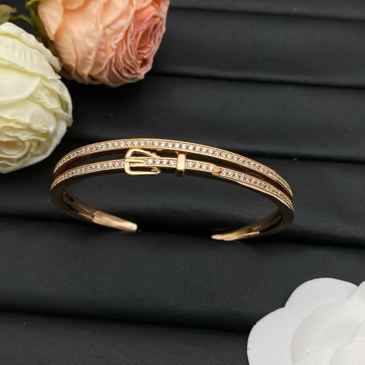 HERME5 ダイヤモンドをちりばめたブレスレット【50％割引+送料無料】