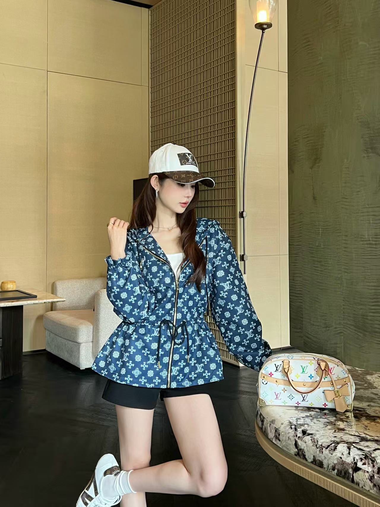 LVプリントフード付きジャケット【50％割引+送料無料】