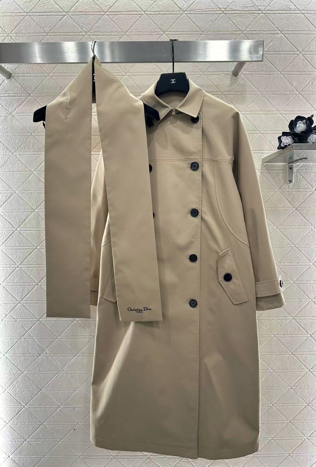 DIORのダブルブレストコート＋スカーフ【50％割引+送料無料】