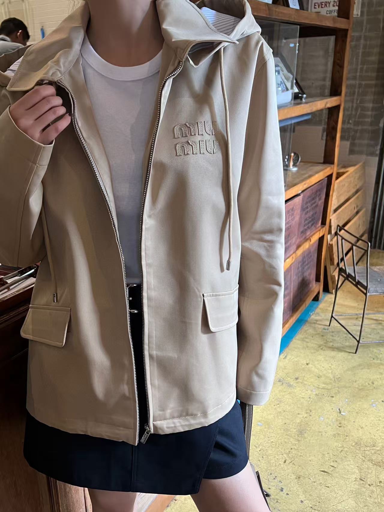 M1UM1U シンプルフードジャケット【50％割引+送料無料】