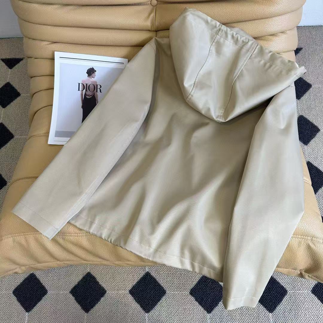 M1UM1U シンプルフードジャケット【50％割引+送料無料】