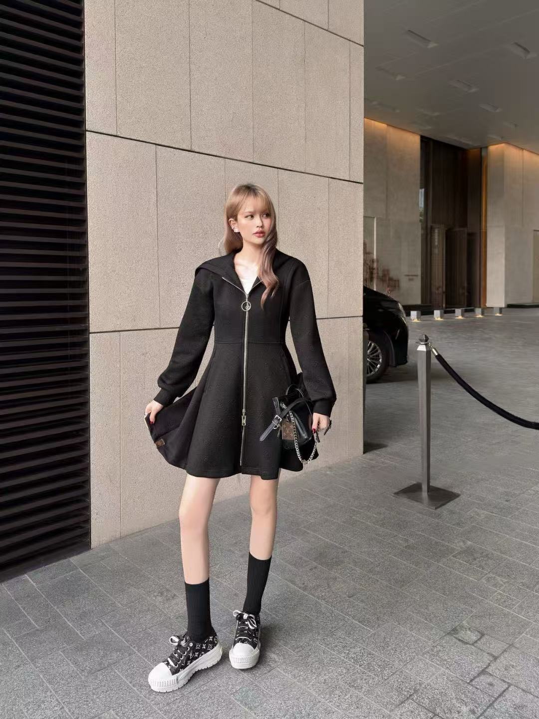 LVフード付きジップアップドレス【50％割引+送料無料】