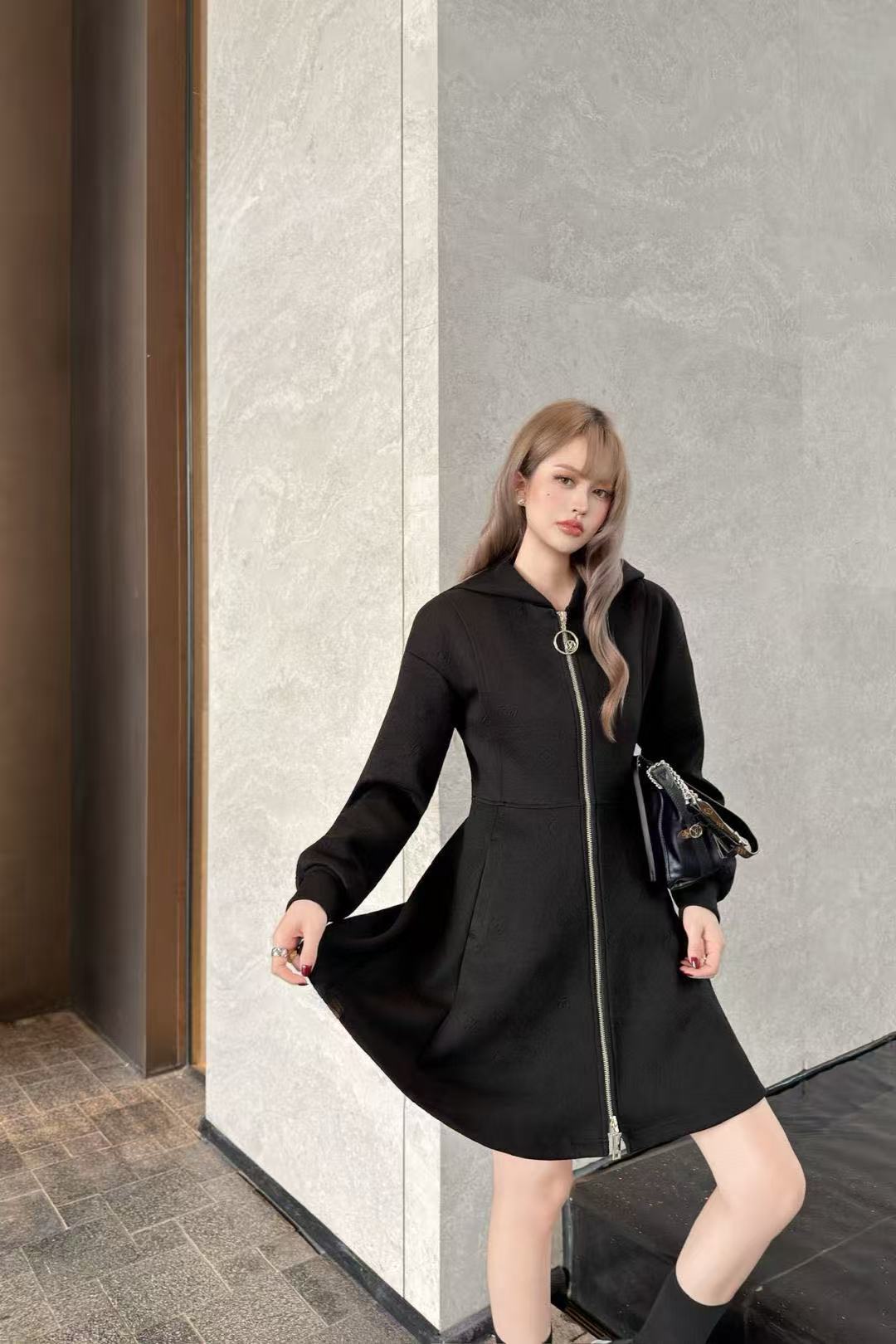 LVフード付きジップアップドレス【50％割引+送料無料】