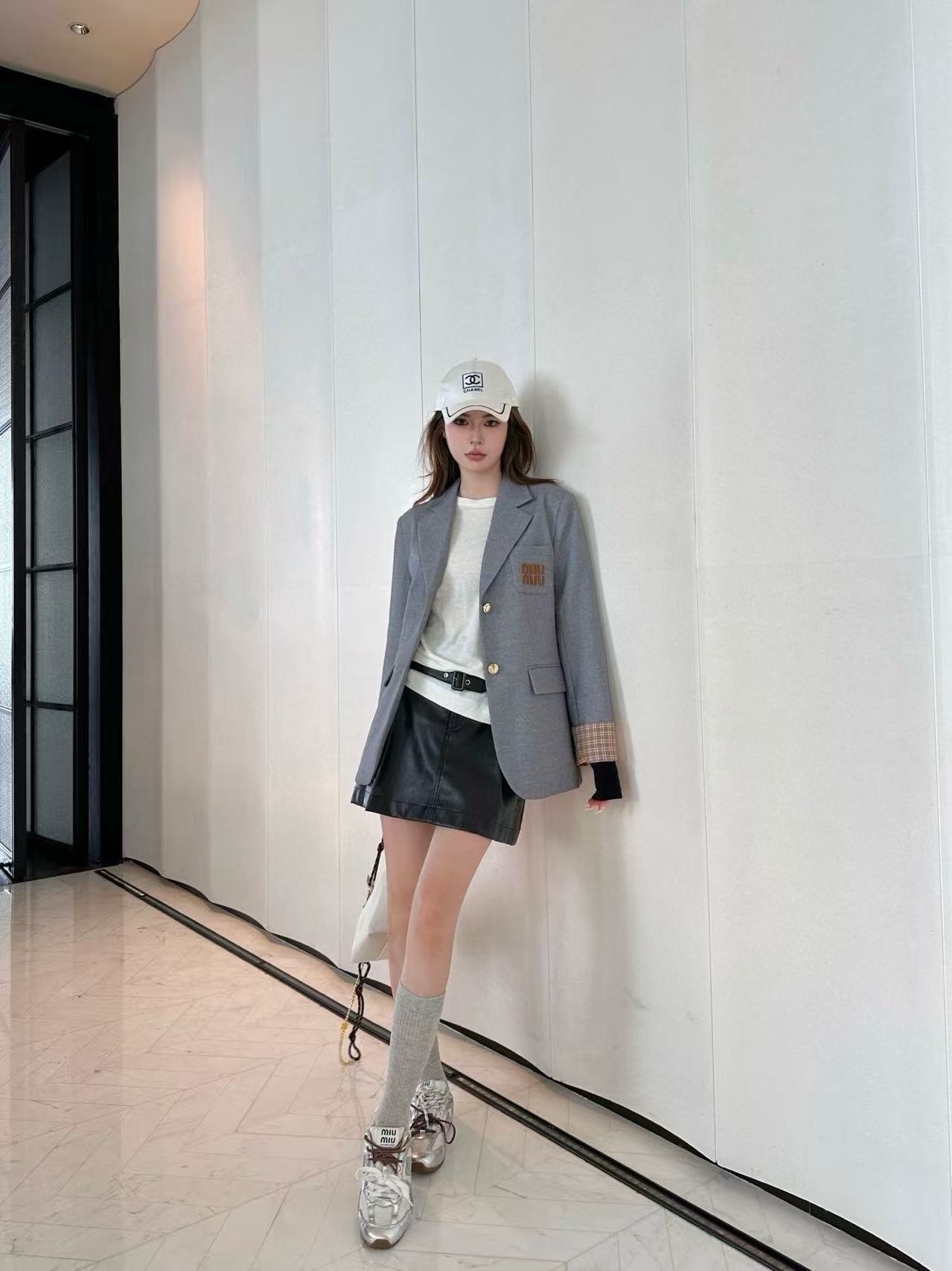 M1UM1U ミニマリスト レター スーツ ジャケット【50％割引+送料無料】