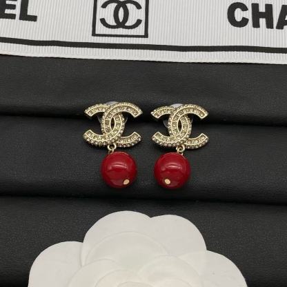 CHANE1 レッド ダブルC ビーズ スタッドピアス【50％割引+送料無料】