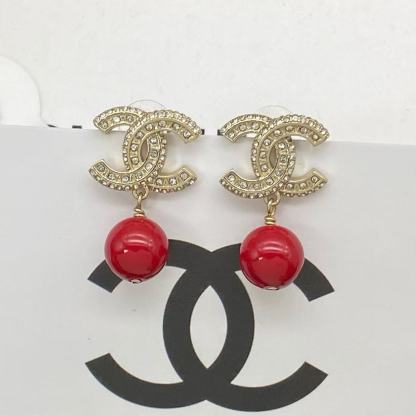 CHANE1 レッド ダブルC ビーズ スタッドピアス【50％割引+送料無料】