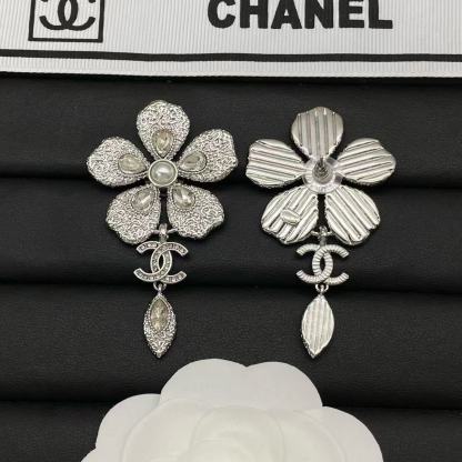 CHANE1 フラワーダイヤモンド ダブルC スタッドピアス【50％割引+送料無料】