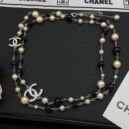 CHANE1 ダブルC ブラック＆ホワイト パール セーターネックレス【50％割引+送料無料】