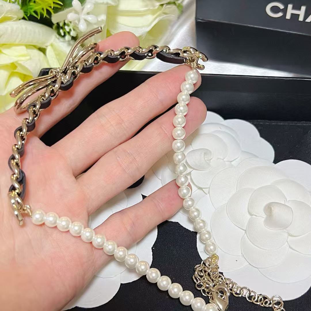 CHANE1 ダブルC ボウレザーパールネックレス【50％割引+送料無料】