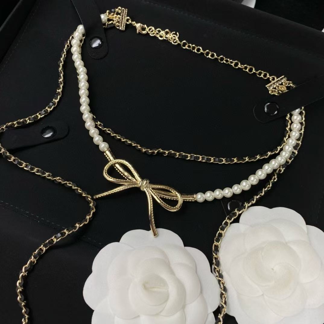 CHANE1 ダブルC ボウ 3層パールネックレス【50％割引+送料無料】