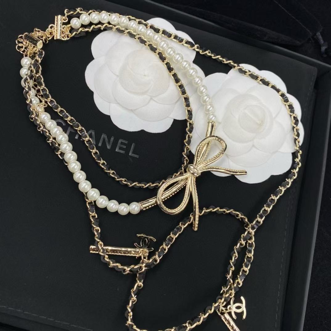 CHANE1 ダブルC ボウ 3層パールネックレス【50％割引+送料無料】