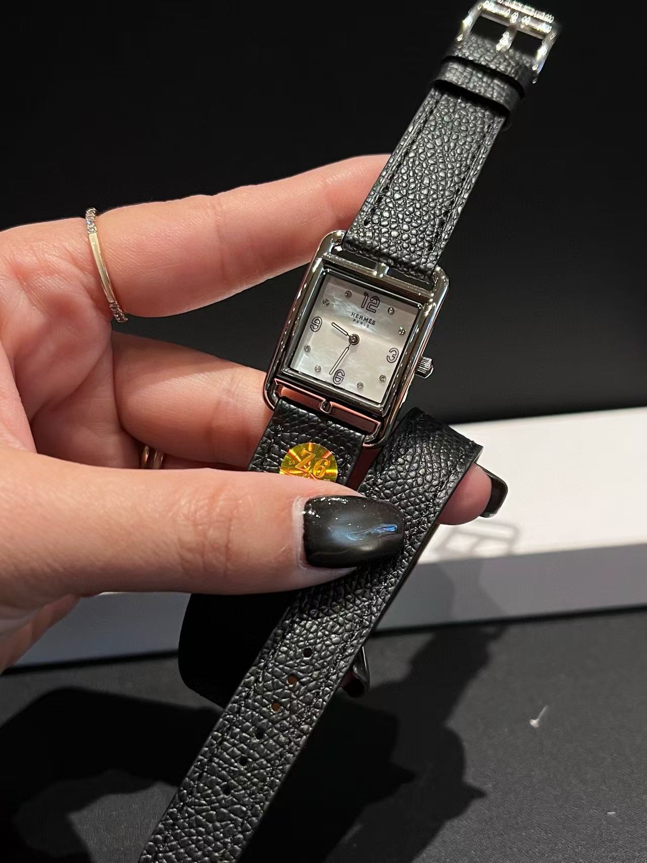 HERME5 レザーストラップ レディースウォッチ【50％割引+送料無料】