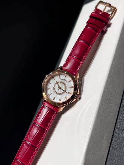 CHANE1 レザーストラップ レディースウォッチ【50％割引+送料無料】