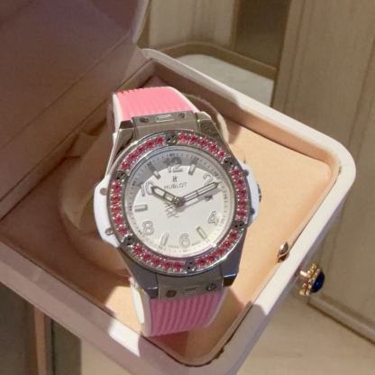 HUBL0T ダイヤモンドセットウォッチ【50％割引+送料無料】