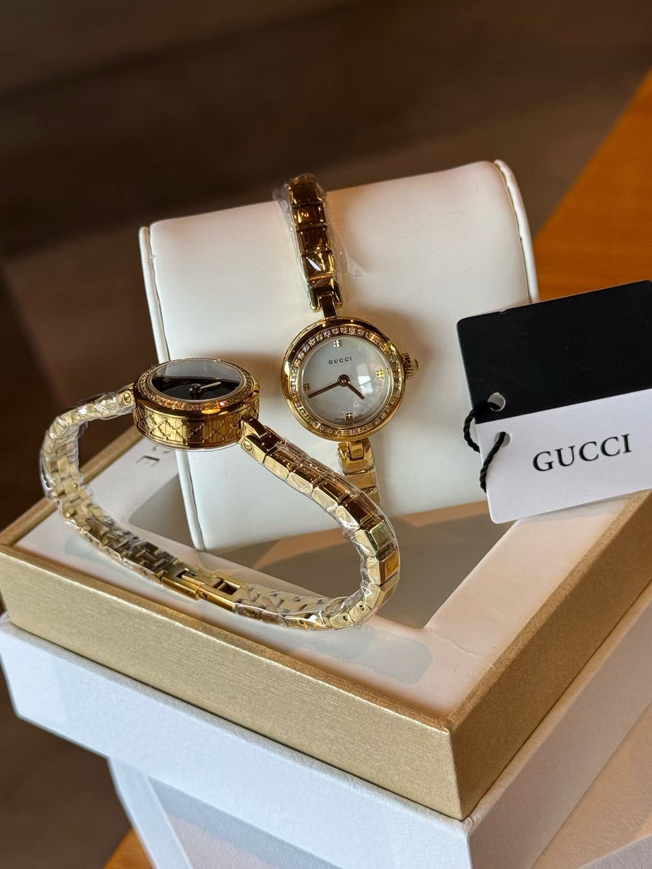 GUCC1 ダイヤモンドセット ラウンド型レディースウォッチ【50％割引+送料無料】