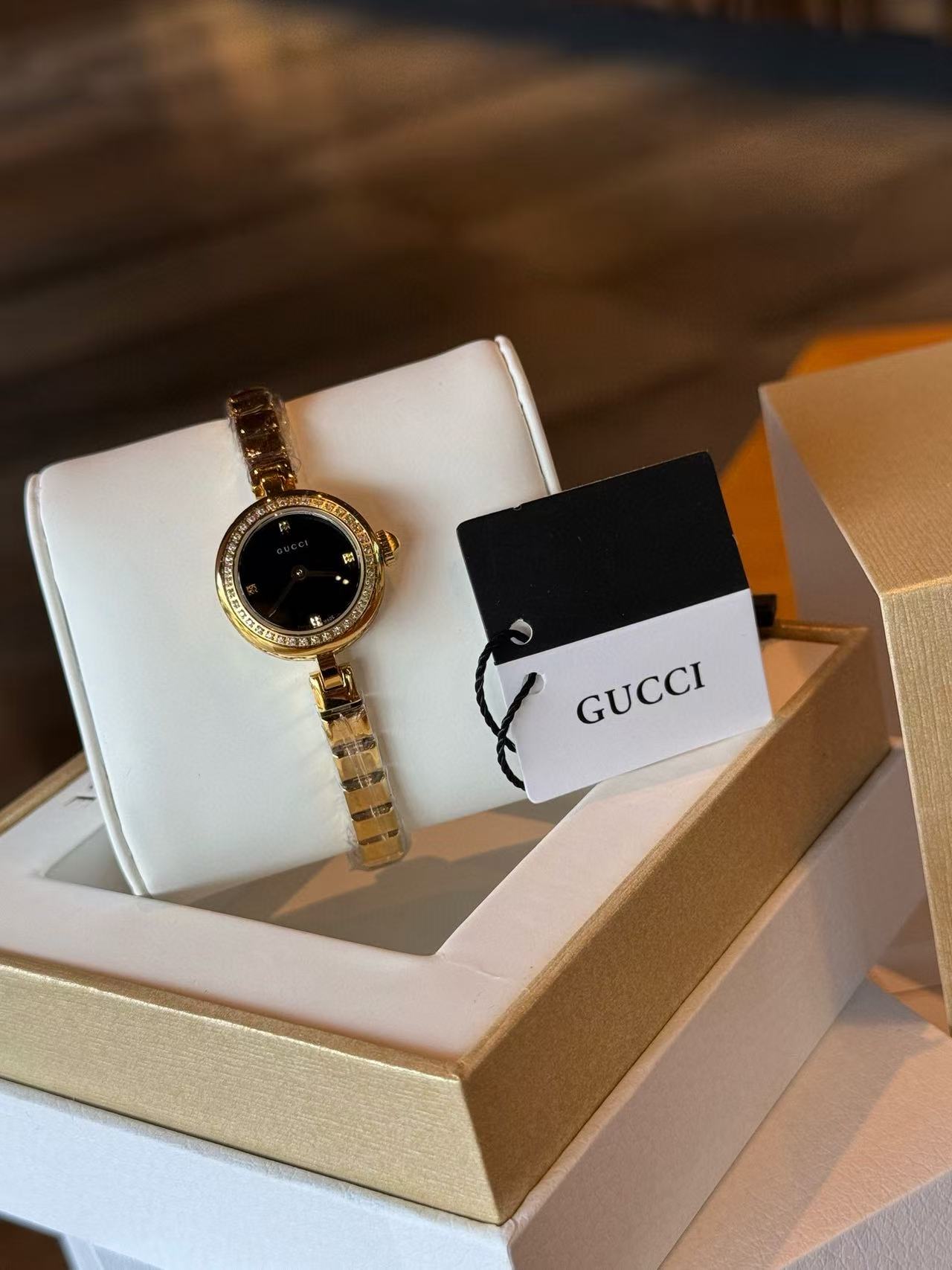 GUCC1 ダイヤモンドセット ラウンド型レディースウォッチ【50％割引+送料無料】