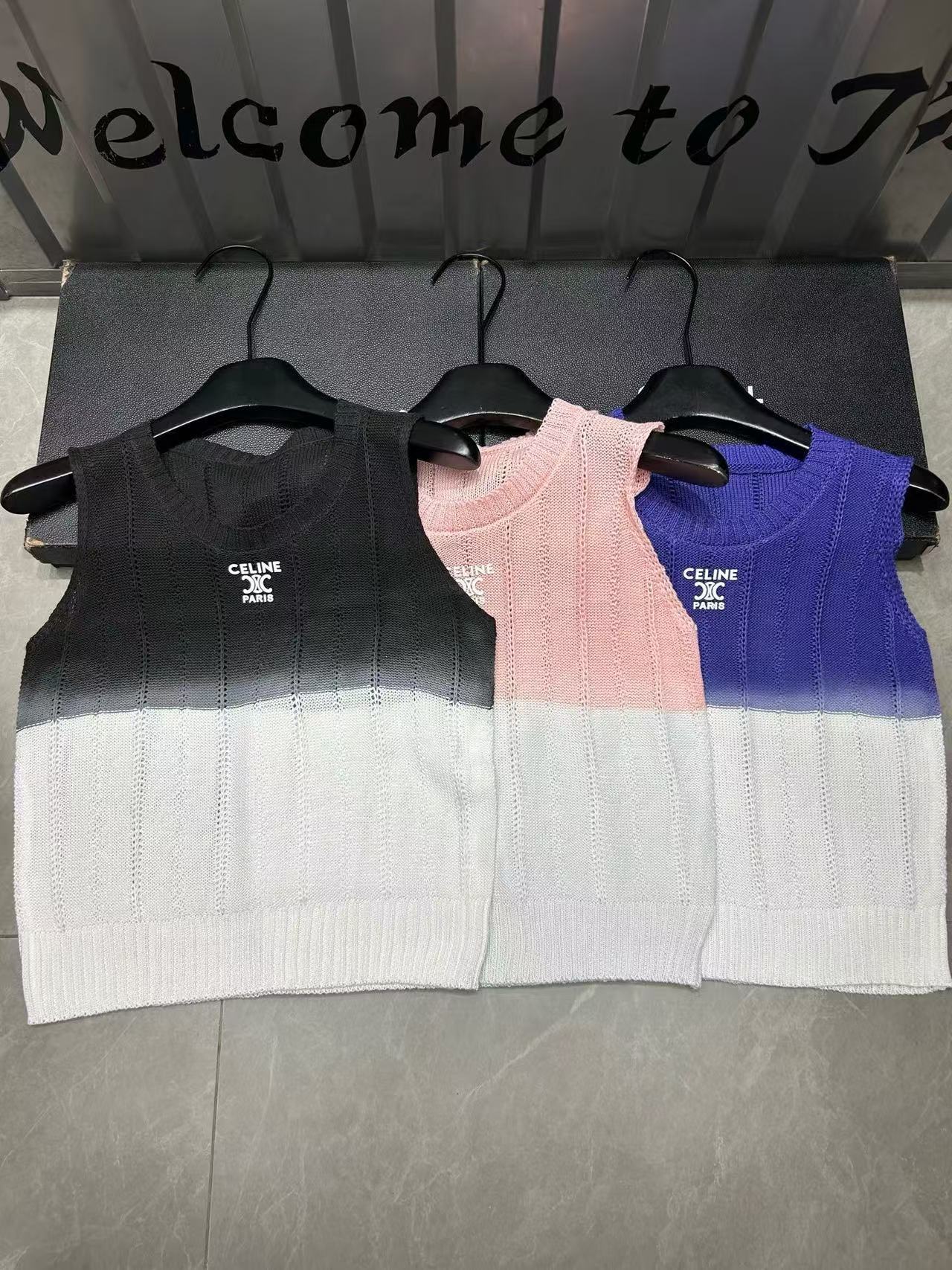 CEL1NE 刺繍レター凱旋門ウールベスト【50％割引+送料無料】