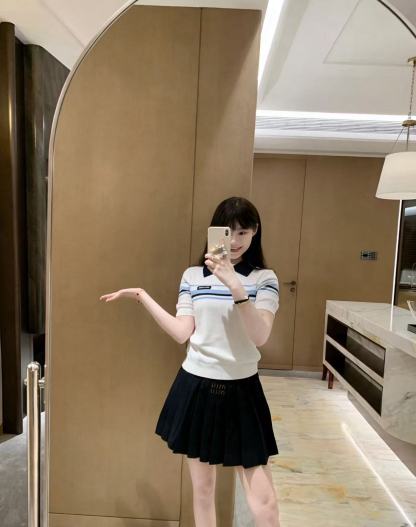 M1UM1U 襟付きウール半袖セーター【50％割引+送料無料】