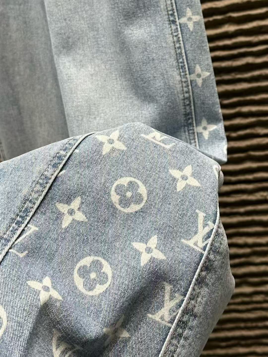 LVサイドロゴストレートレッグジーンズ【50％割引+送料無料】