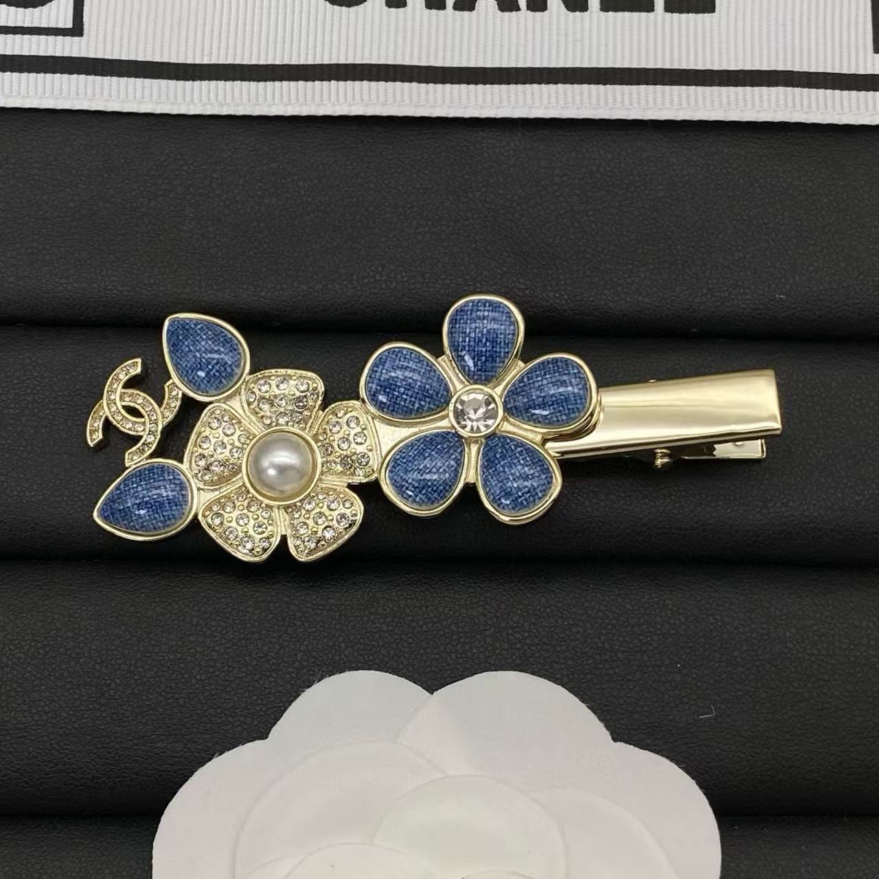 CHANE1 ブルーフラワーパールブローチ【50％割引+送料無料】