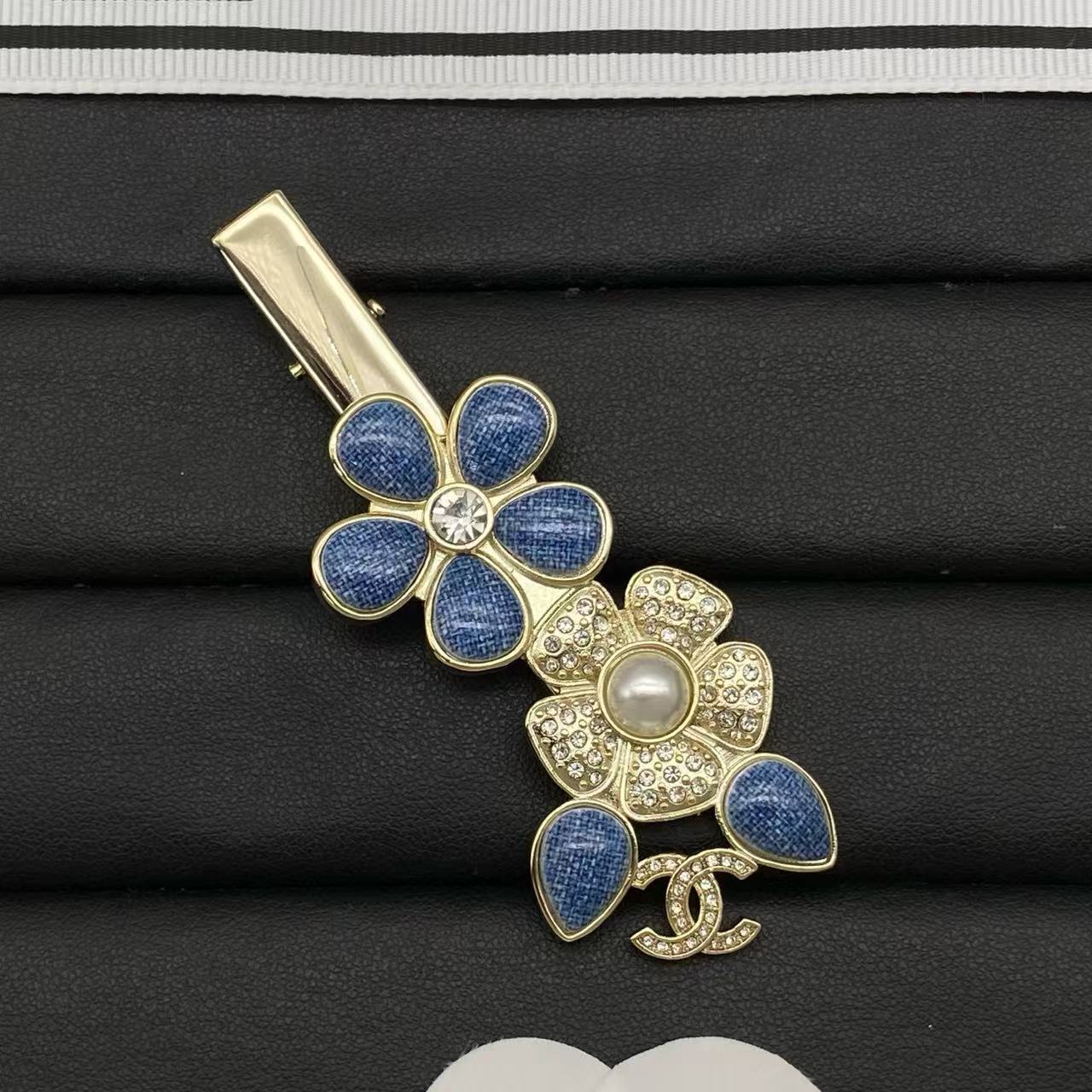 CHANE1 ブルーフラワーパールブローチ【50％割引+送料無料】
