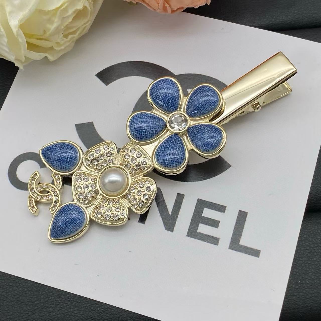 CHANE1 ブルーフラワーパールブローチ【50％割引+送料無料】