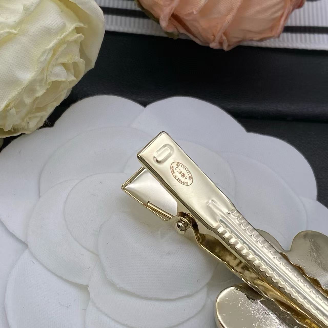 CHANE1 ブルーフラワーパールブローチ【50％割引+送料無料】