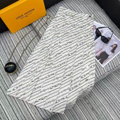 LVプリントシャツとスカートのツーピースセット【50％割引+送料無料】