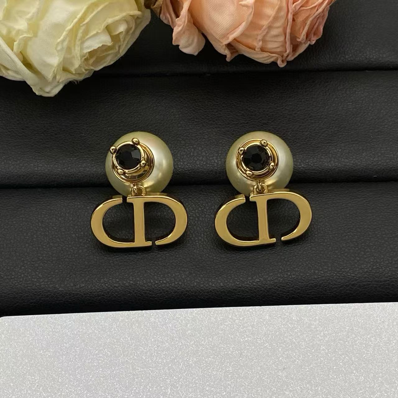 DI0RCDパールイヤリング【50％割引+送料無料】