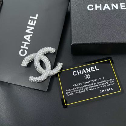 CHANE1 ダブルC ダイヤモンドブローチ【50％割引+送料無料】