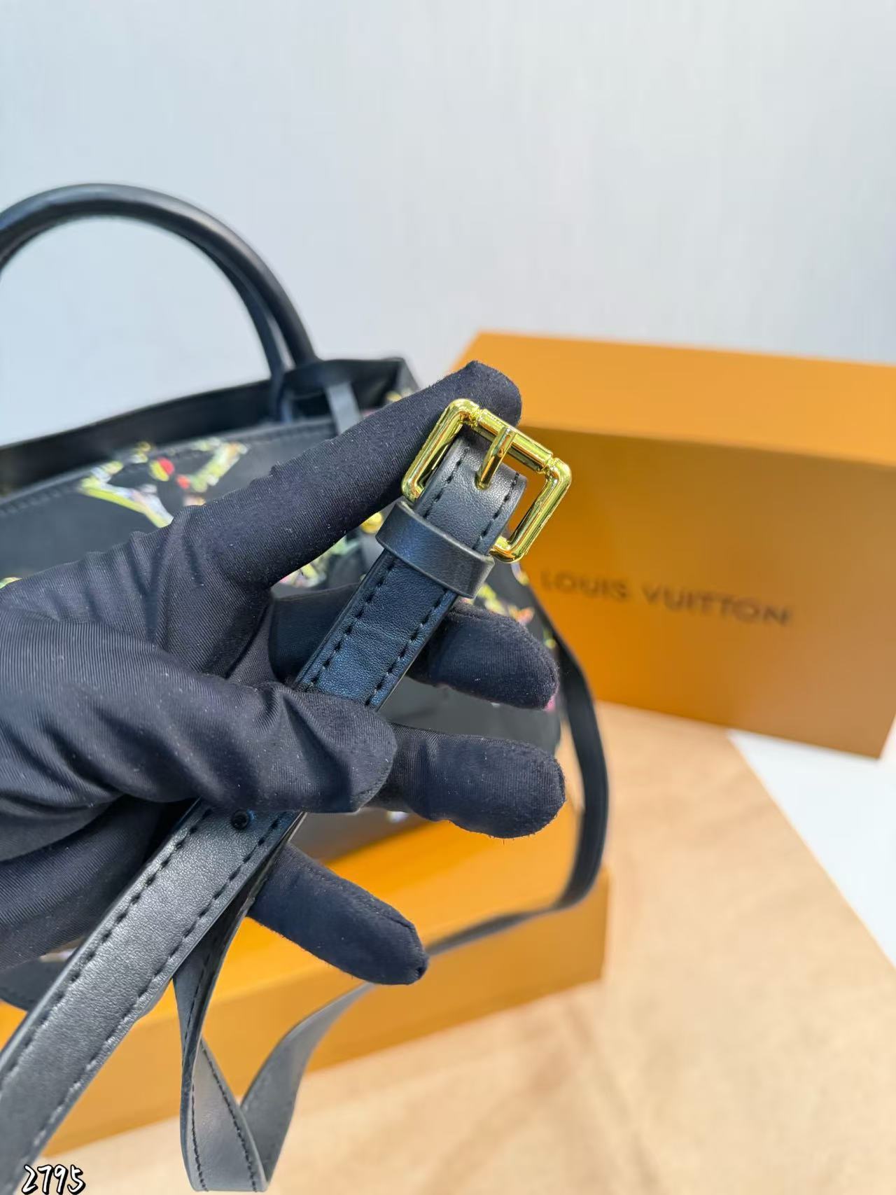 LV四つ葉のクローバープリントハンドバッグ【50％割引+送料無料】