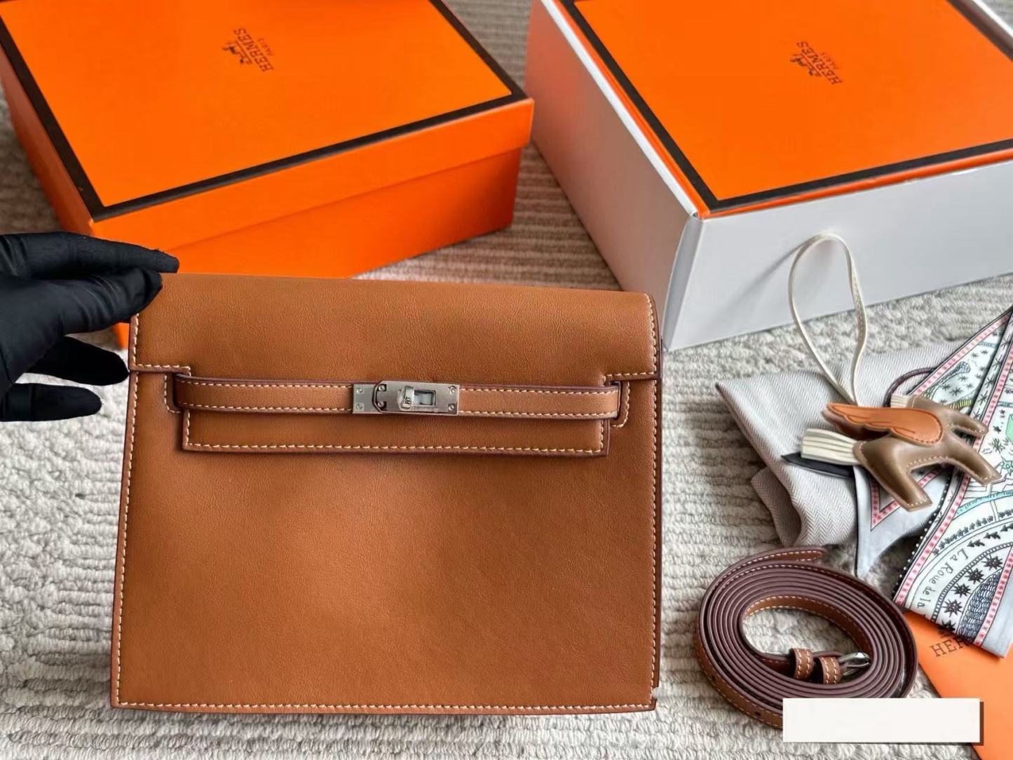 HERME5 kelly Danseショルダーバッグ【 50％割引+送料無料】