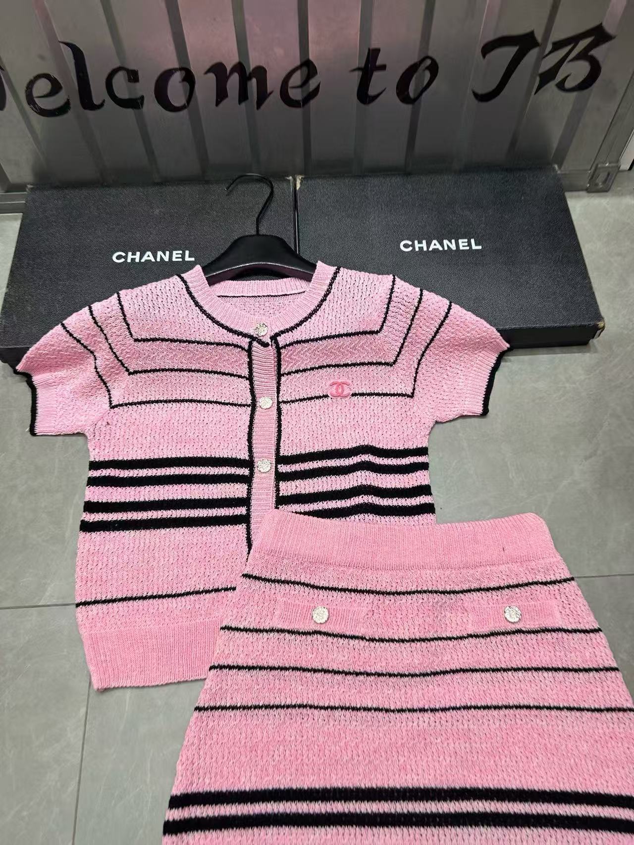 CHANE1 ストライプウールカーディガン＆スカート ツーピースセット【50％割引+送料無料】