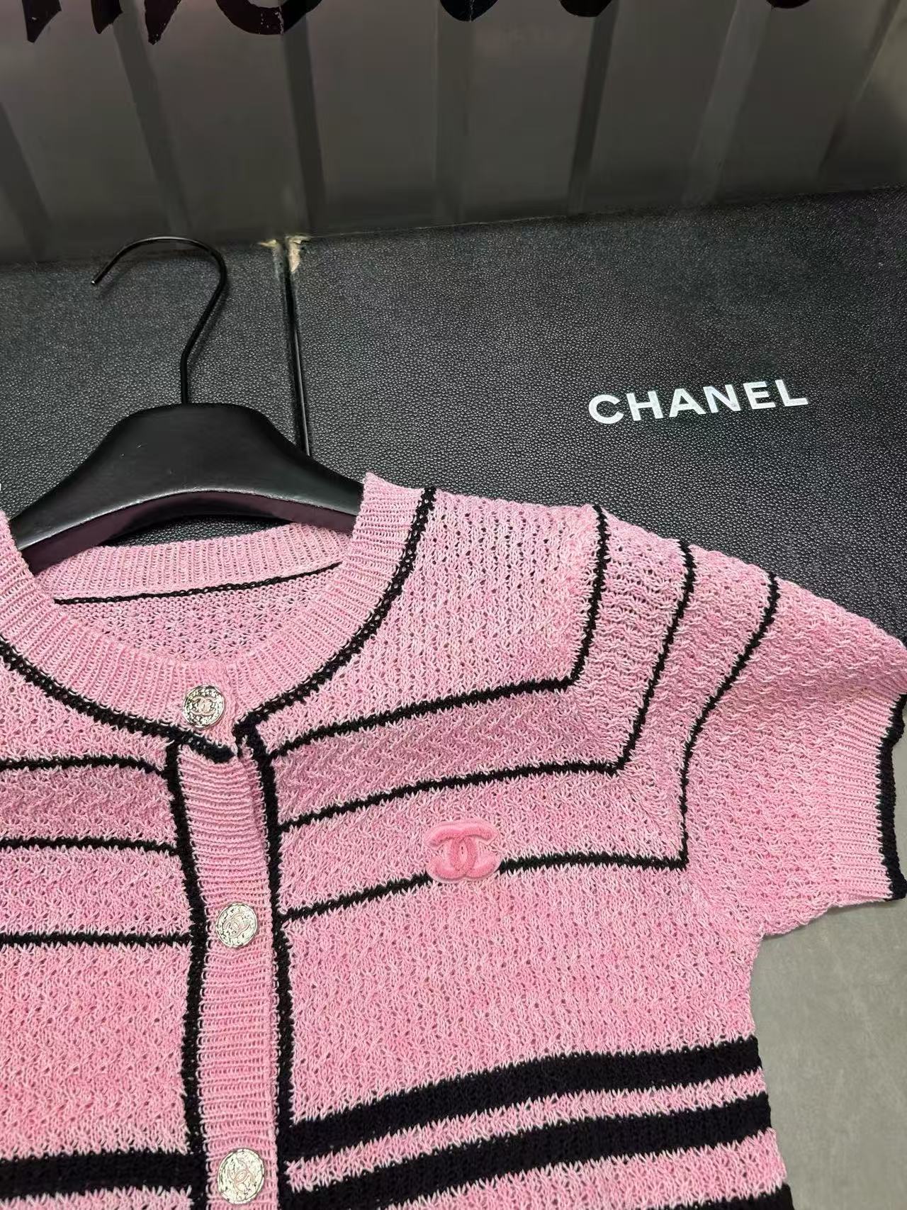 CHANE1 ストライプウールカーディガン＆スカート ツーピースセット【50％割引+送料無料】