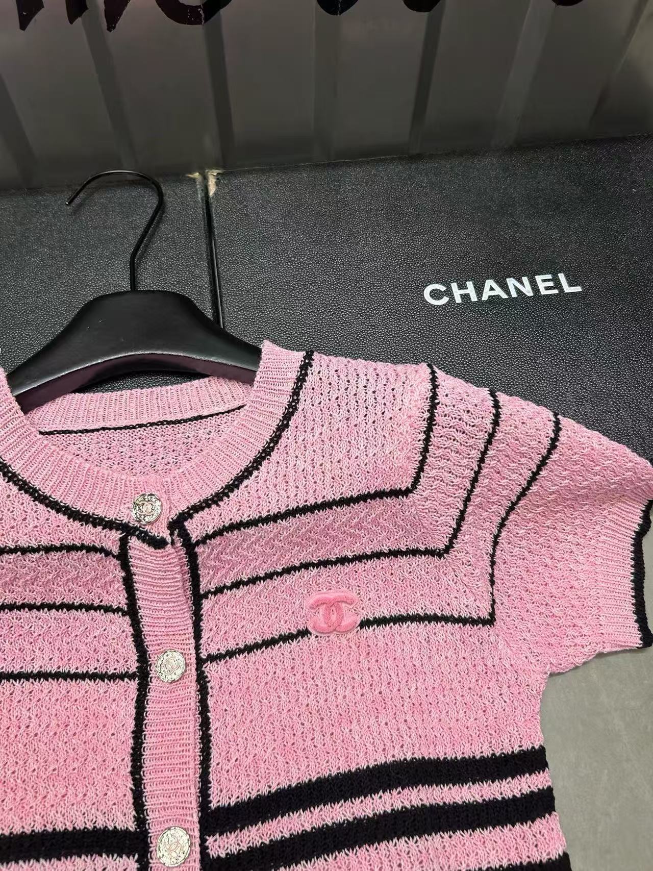 CHANE1 ストライプウールカーディガン＆スカート ツーピースセット【50％割引+送料無料】