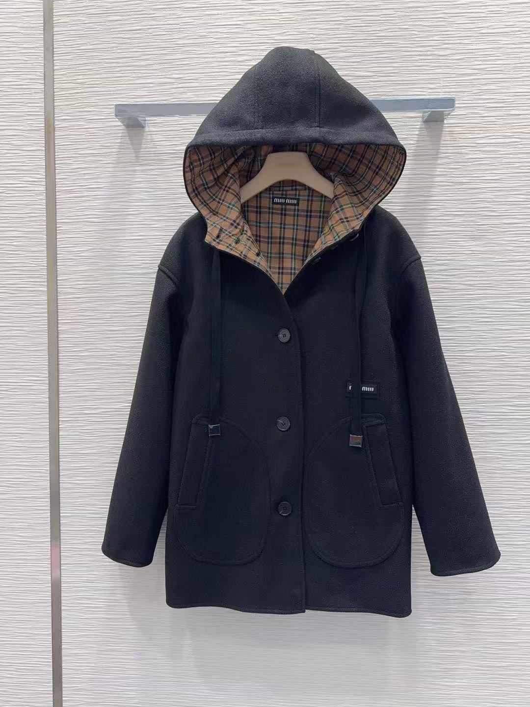 M1UM1U リバーシブル フードジャケット【50％割引+送料無料】