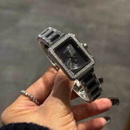 CHANE1 ダイヤモンドセット スクエア レディースウォッチ【50％割引+送料無料】