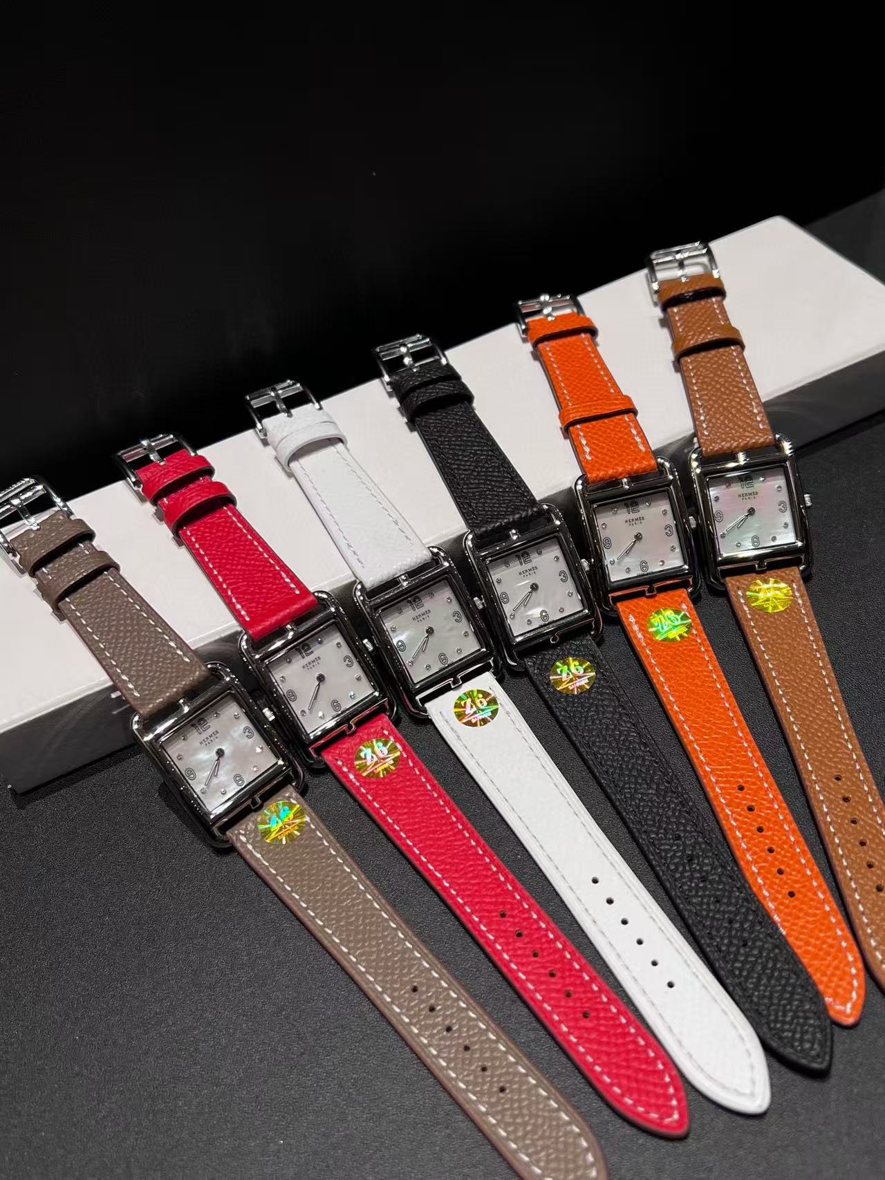 HERME5 ミニマリストレザーウォッチ【50％割引+送料無料】