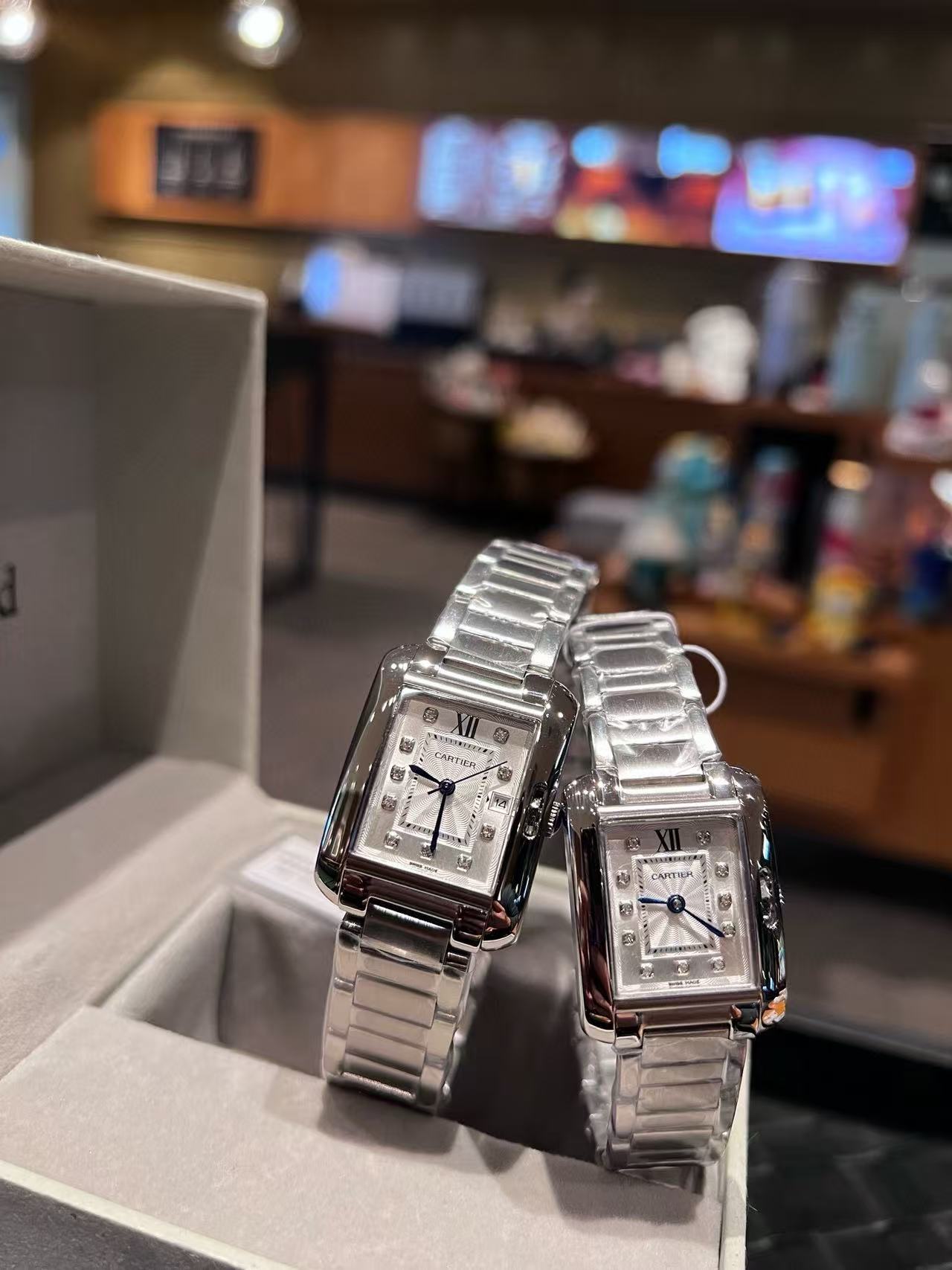 CART1ER タンク スチールストラップウォッチ【50％割引+送料無料】