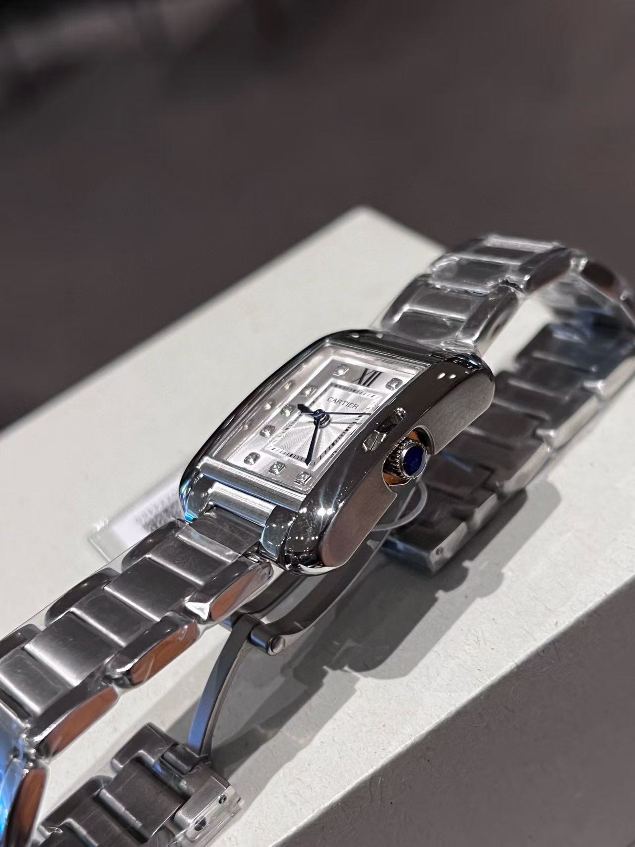 CART1ER タンク スチールストラップウォッチ【50％割引+送料無料】