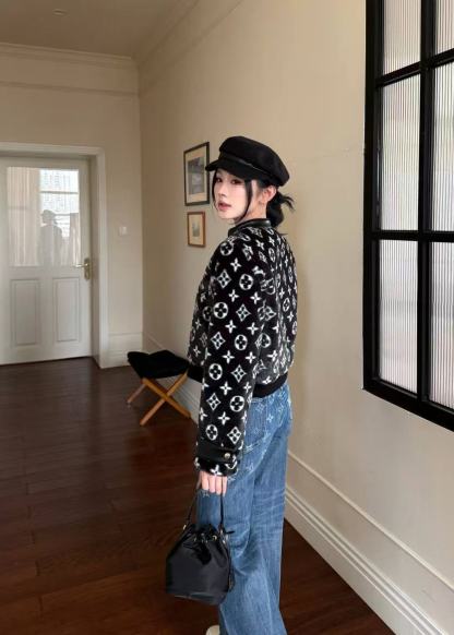 LV四つ葉のクローバーラムウールコート【50％割引+送料無料】