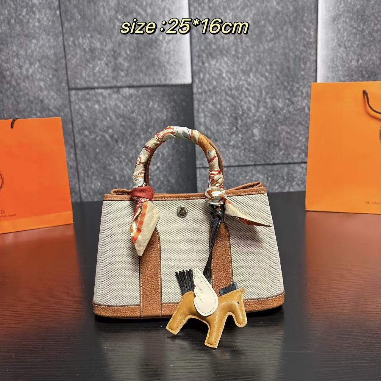 Herme1 Gardenキャンバストートバッグ【50％割引+送料無料】