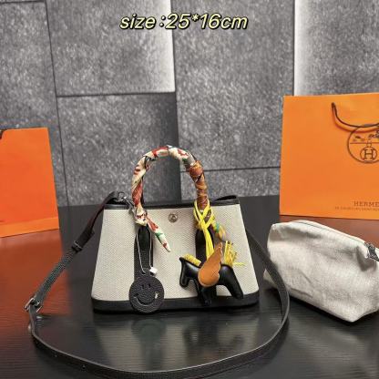 Herme1 Gardenキャンバストートバッグ【50％割引+送料無料】