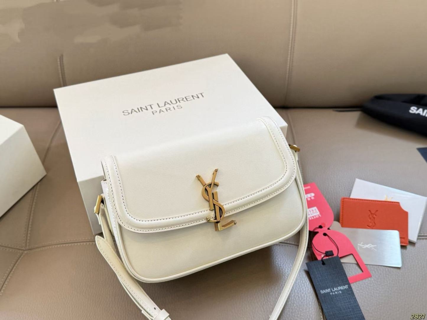 YSLレザーアンダーアームバッグ【50％割引+送料無料】